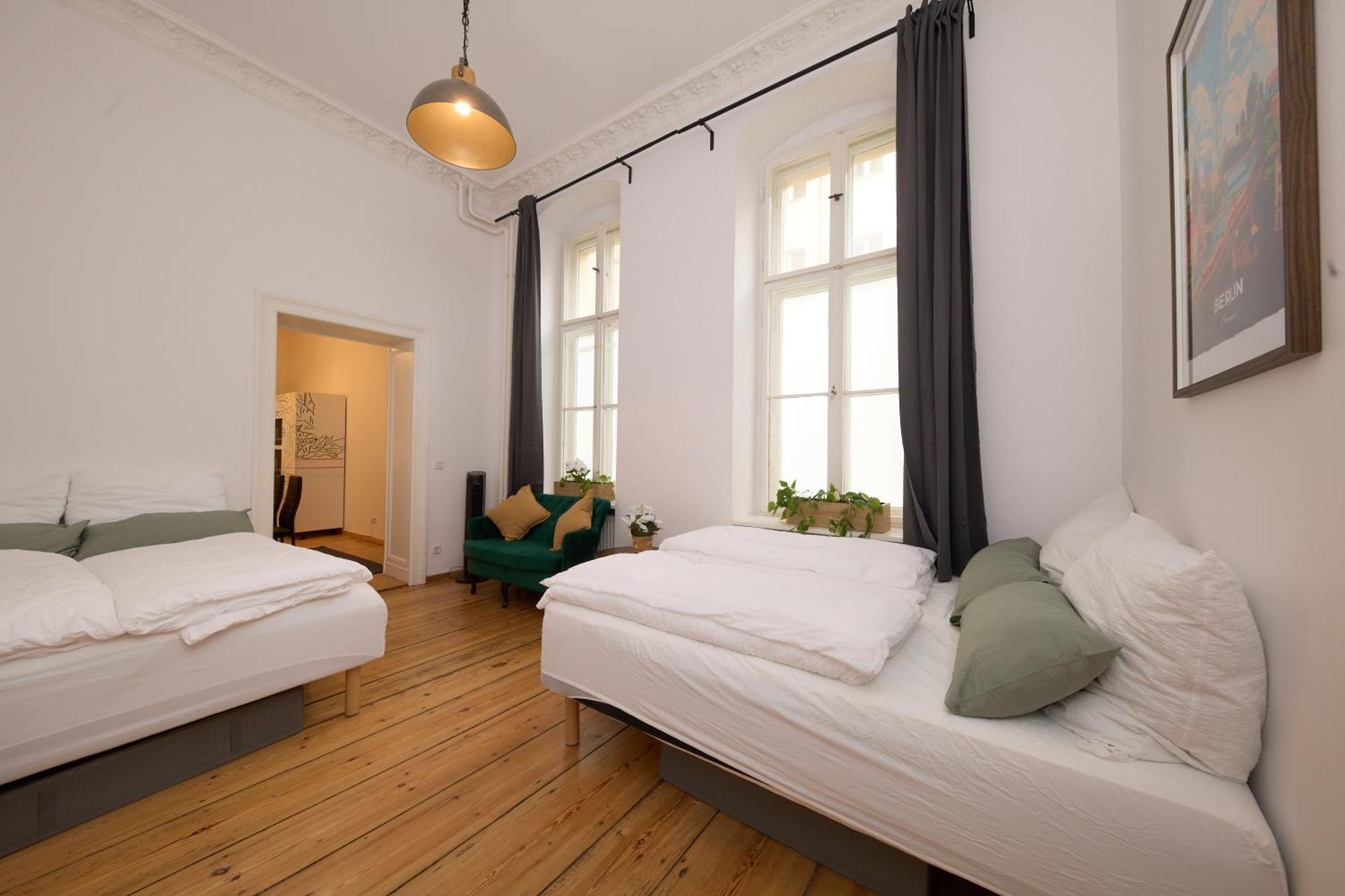 Staywell - Am Schloss Bellevue Fuer Bis Zu 12 Personen Apartment *